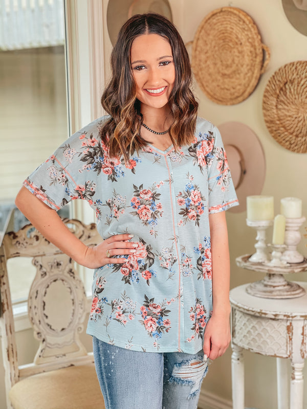 Casually Cool Floral Print V Neck Tee in Mint Blue
