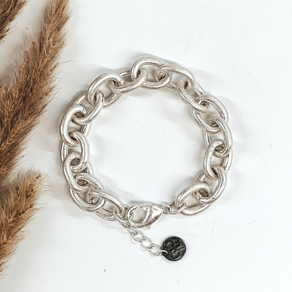 silver chunky chained bracelet adjustable