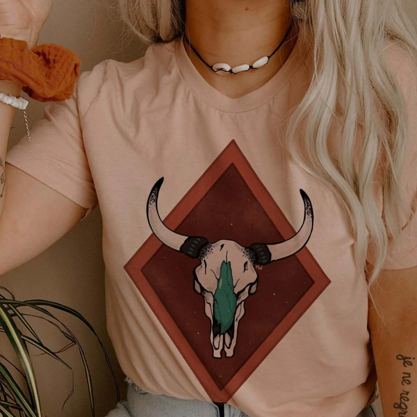 Turquoise Cow Skull Short Sleeve Graphic Tee in Desert Rose Pink