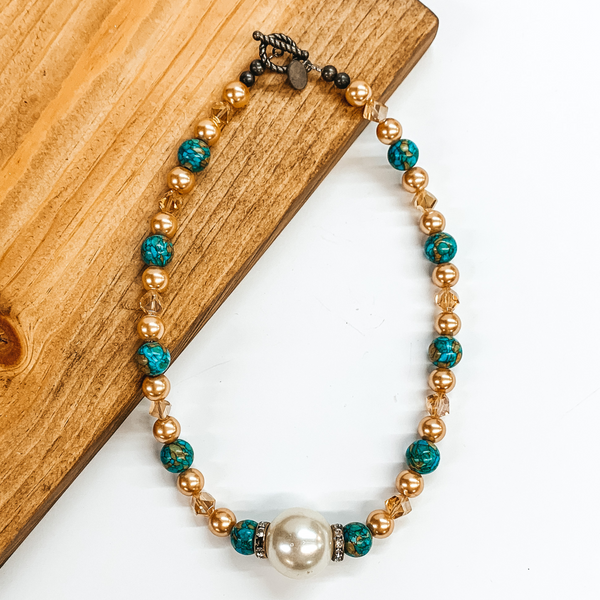 GUG Handmade Pearl and Crystal Beaded Necklace in Turquoise and Gold