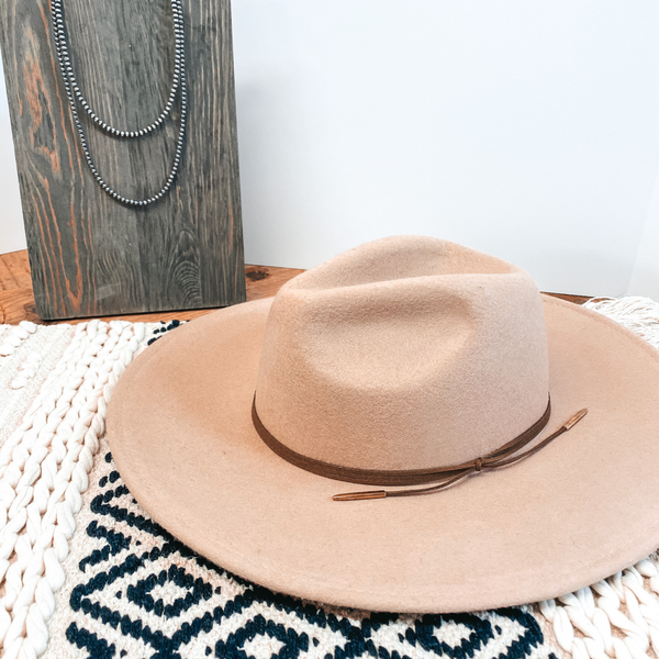 Arizona Skies Felt Hat with Wrapped Leather Band in Beige