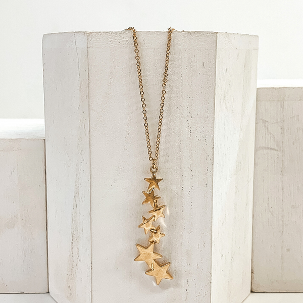 Simple Chain Necklace with Star Drop Pendant in Gold
