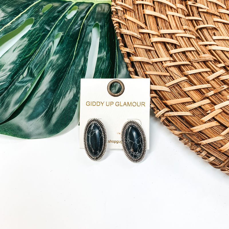 Oval Stone Stud Earrings in Black